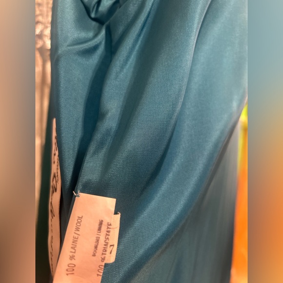 Vintage 80s Pure Virgin Wool Teal Overcoat — Miss Style Creations - Picture 7 of 8